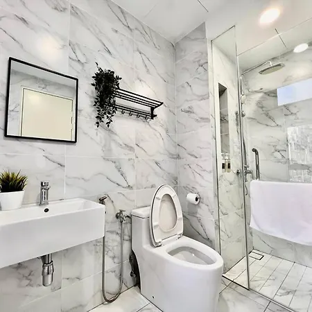 Melaka Town {Imperio Studio} Pool-View/4Pax/Bathub Luaran gambar