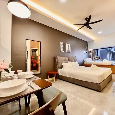 Melaka Town {Imperio Studio} Pool-View/4Pax/Bathub Luaran gambar